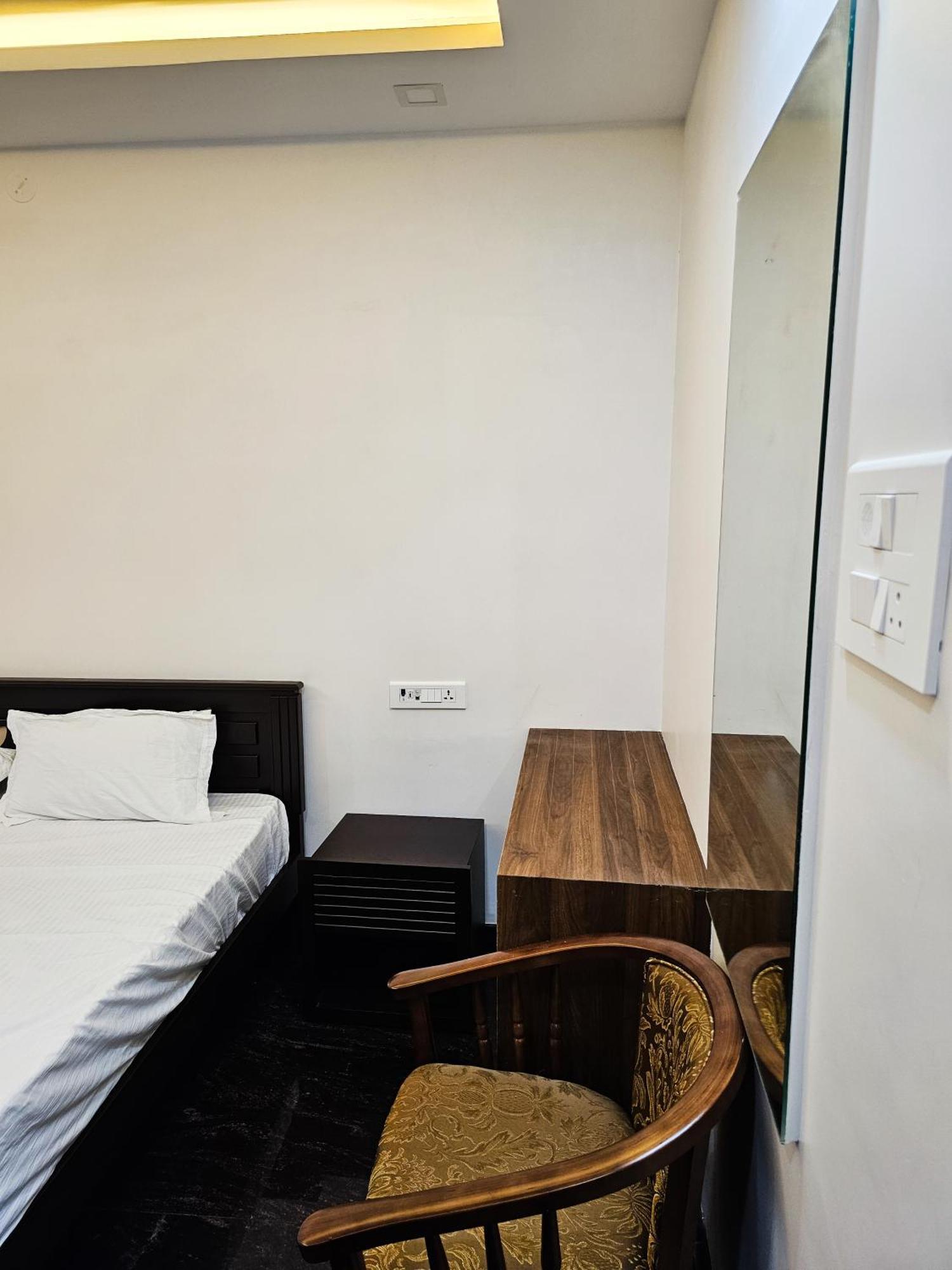 Hotel Jp Residency Yelagiri Exterior foto